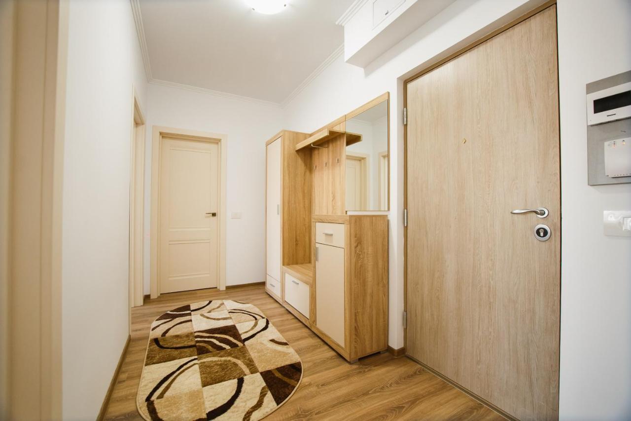 Bright & Elegant Central Apartment Oradea Exterior foto
